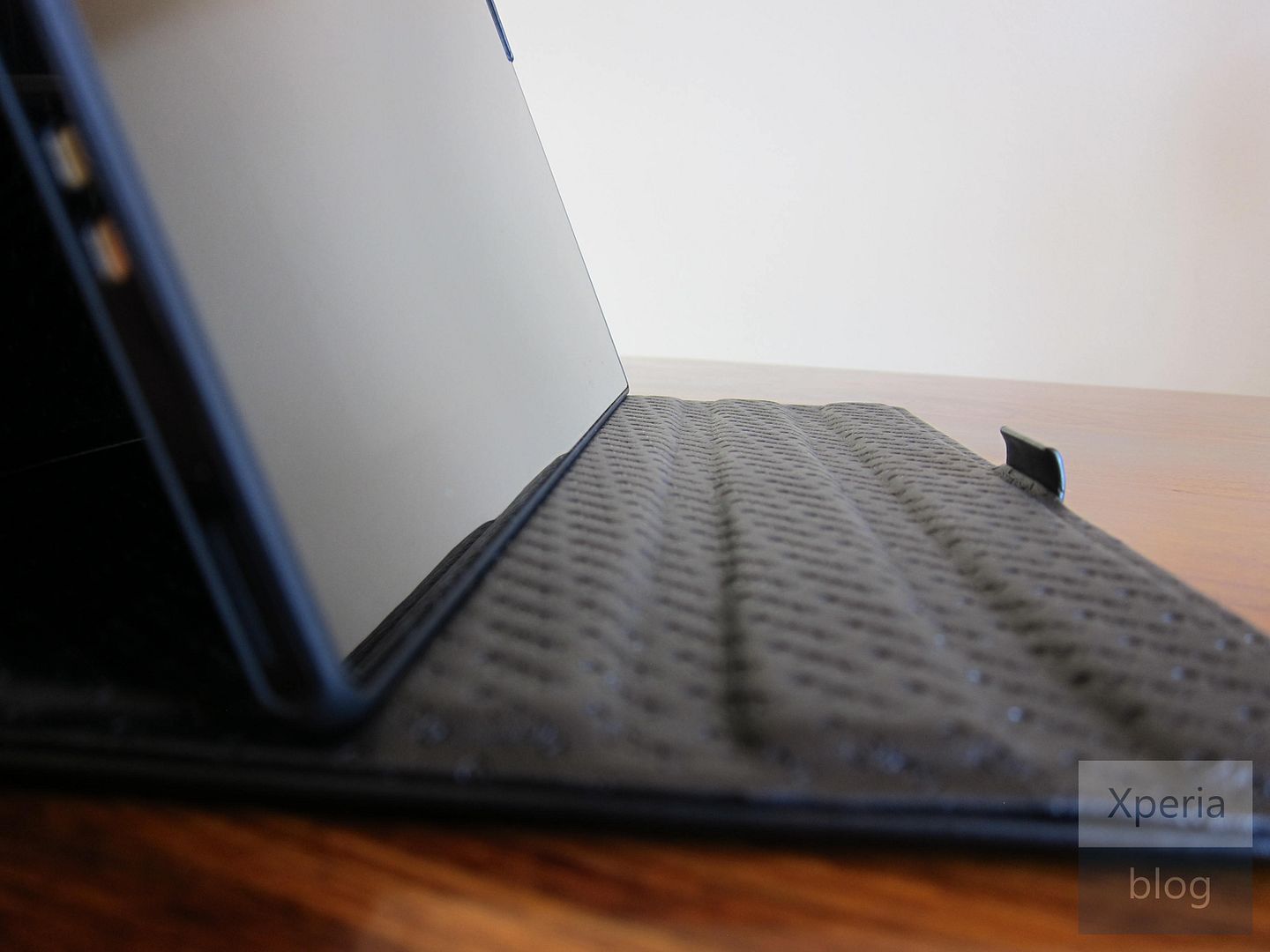 Noreve Xperia Tablet Z case review Xperia Blog